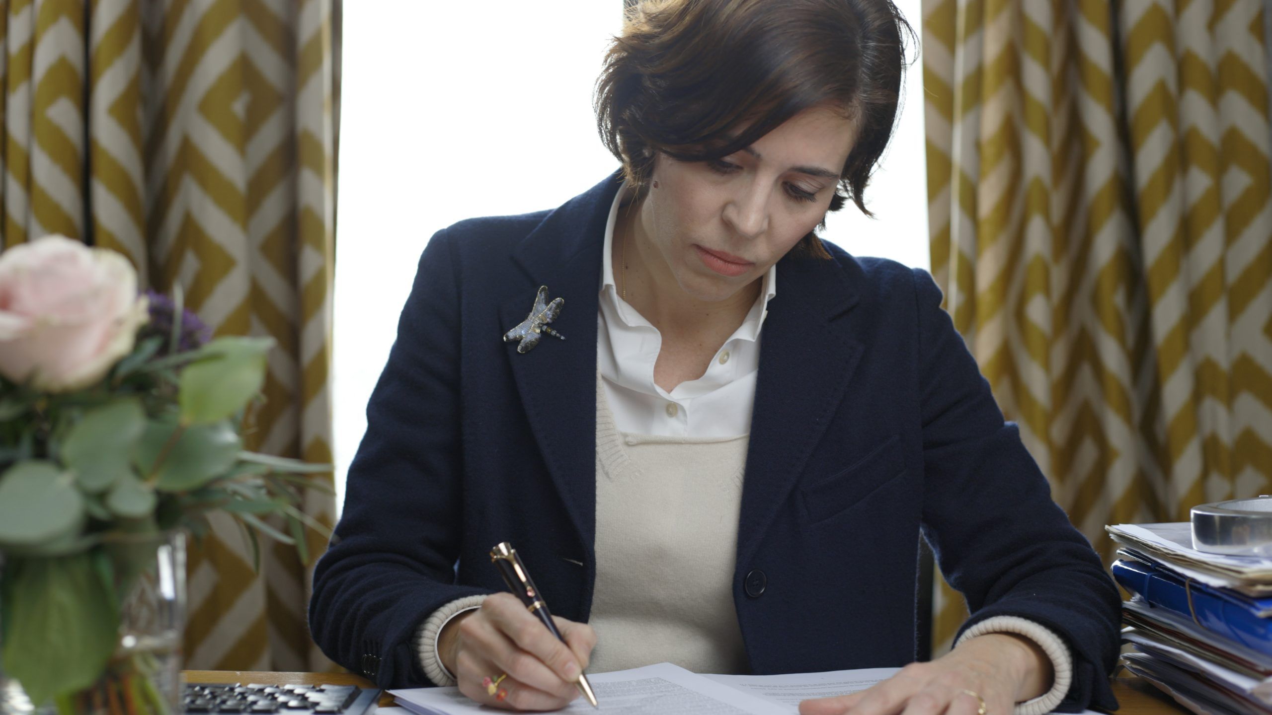 Notario Carmen Velasco Ramírez
